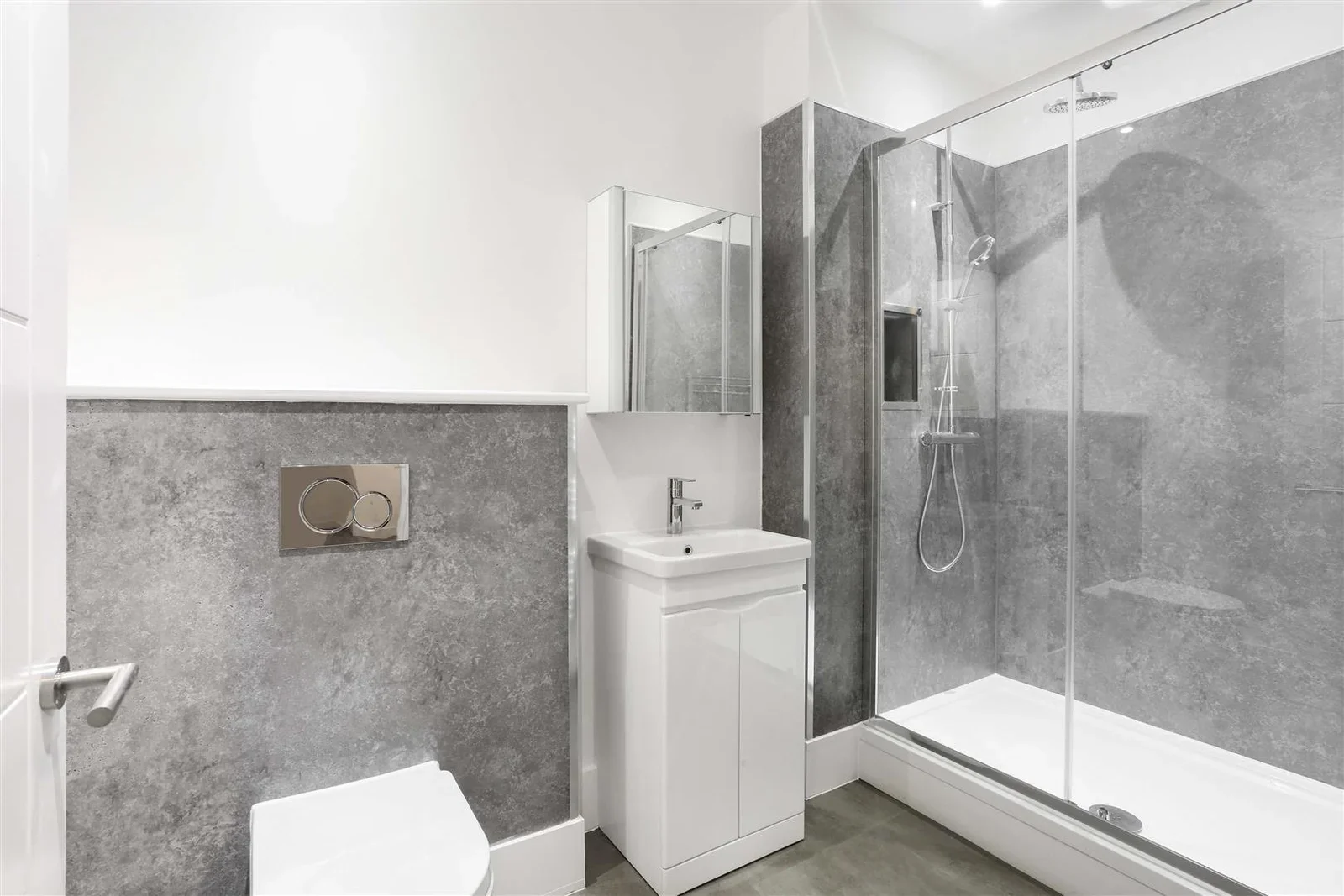 Room Langley Park Road in Greater London