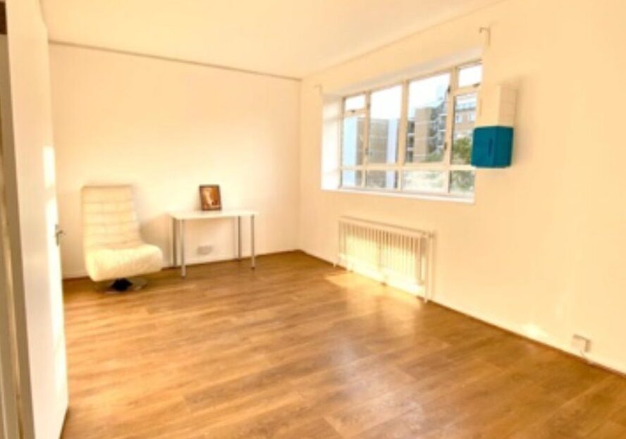Flat Broadway in City of Westminster