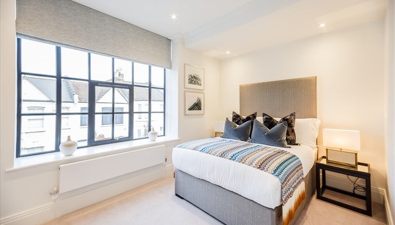 Flat Rainville Road in Greater London