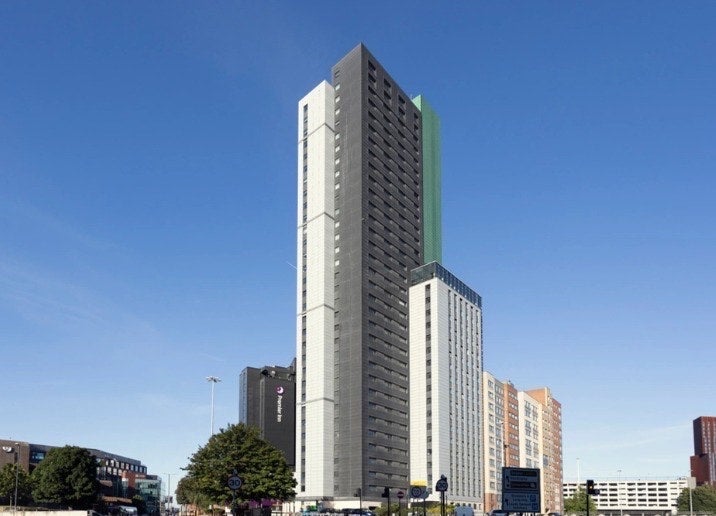 Room Inner Ring Road in Leeds