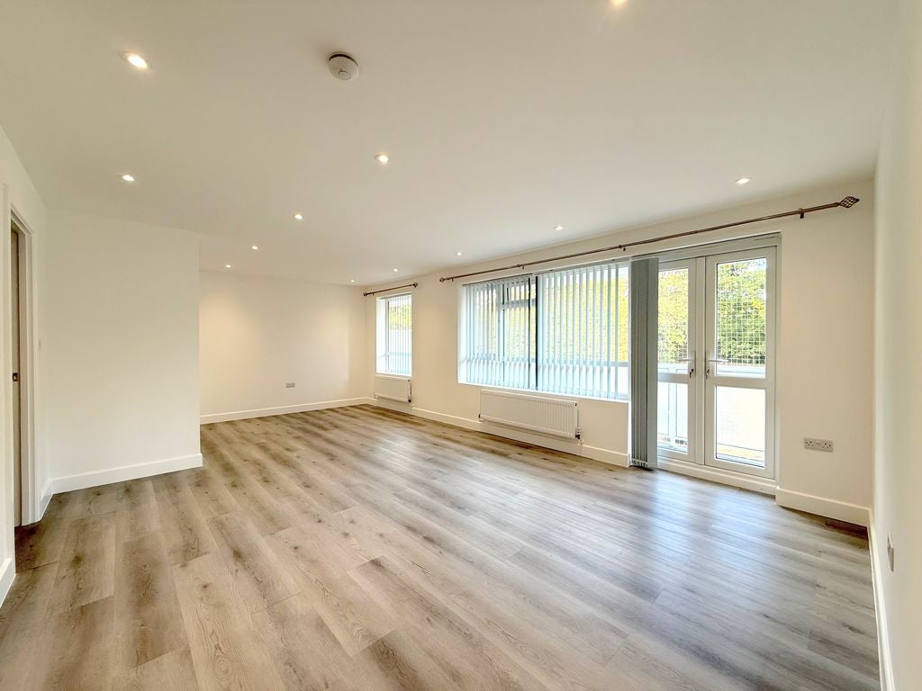Flat Dove Park in Greater London