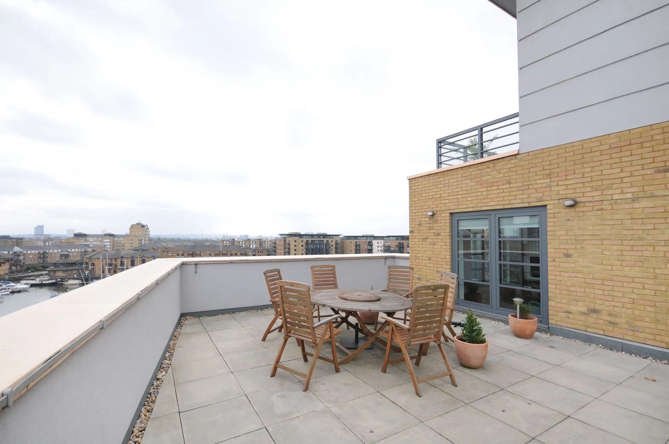 Flat Limehouse Link in Greater London