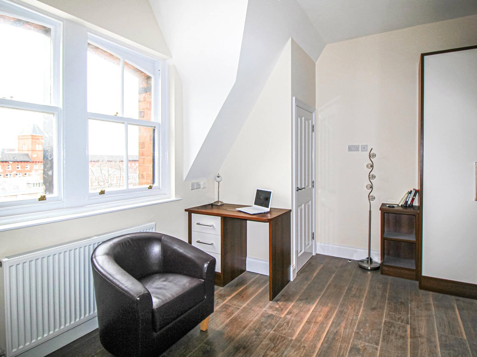 Flat Clarendon Road in Leeds