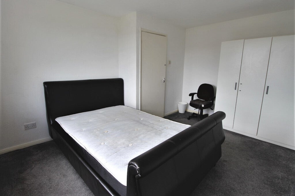 Flat Radford Road in Coventry