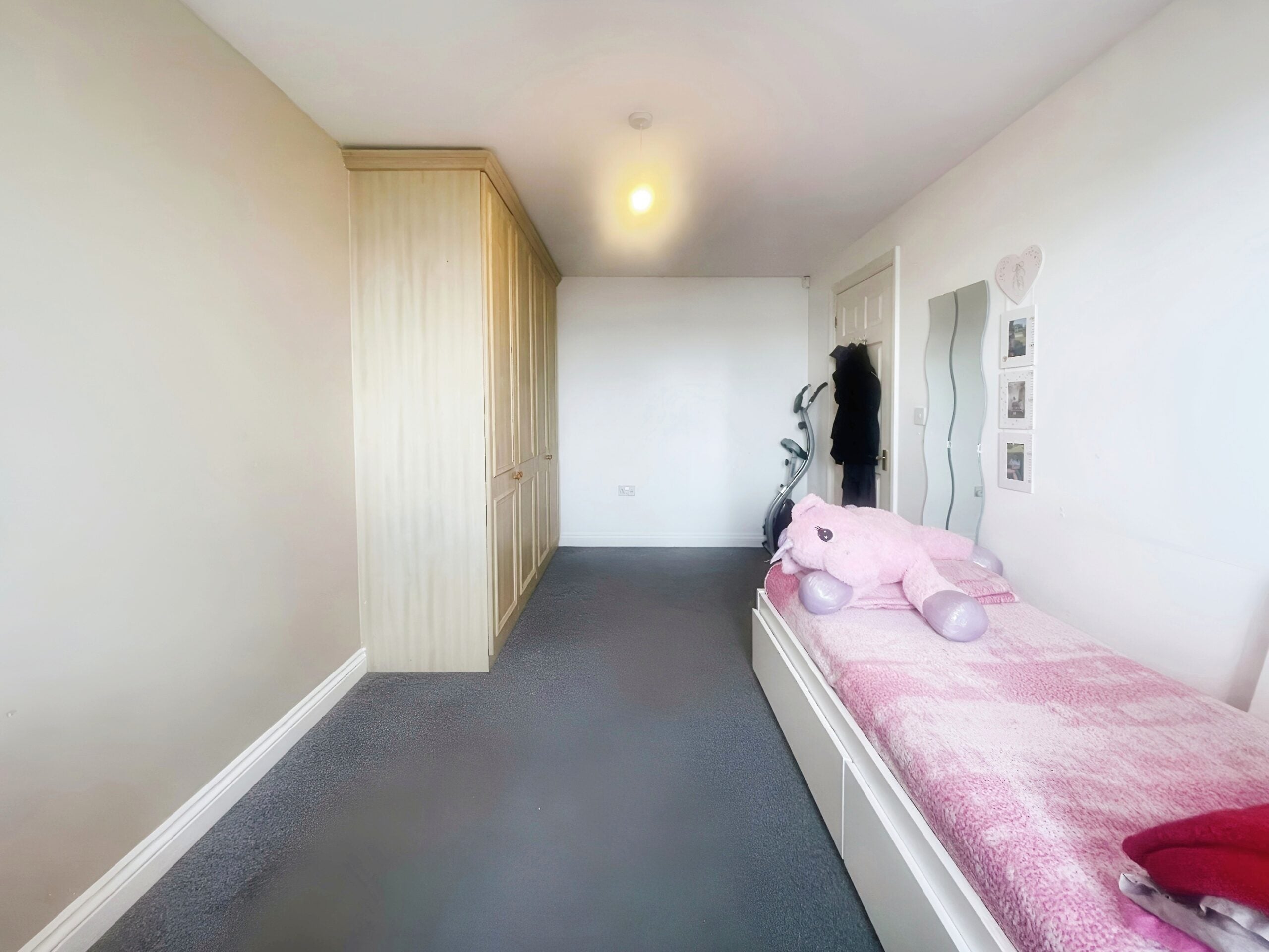 Flat Worthing Close in Grays