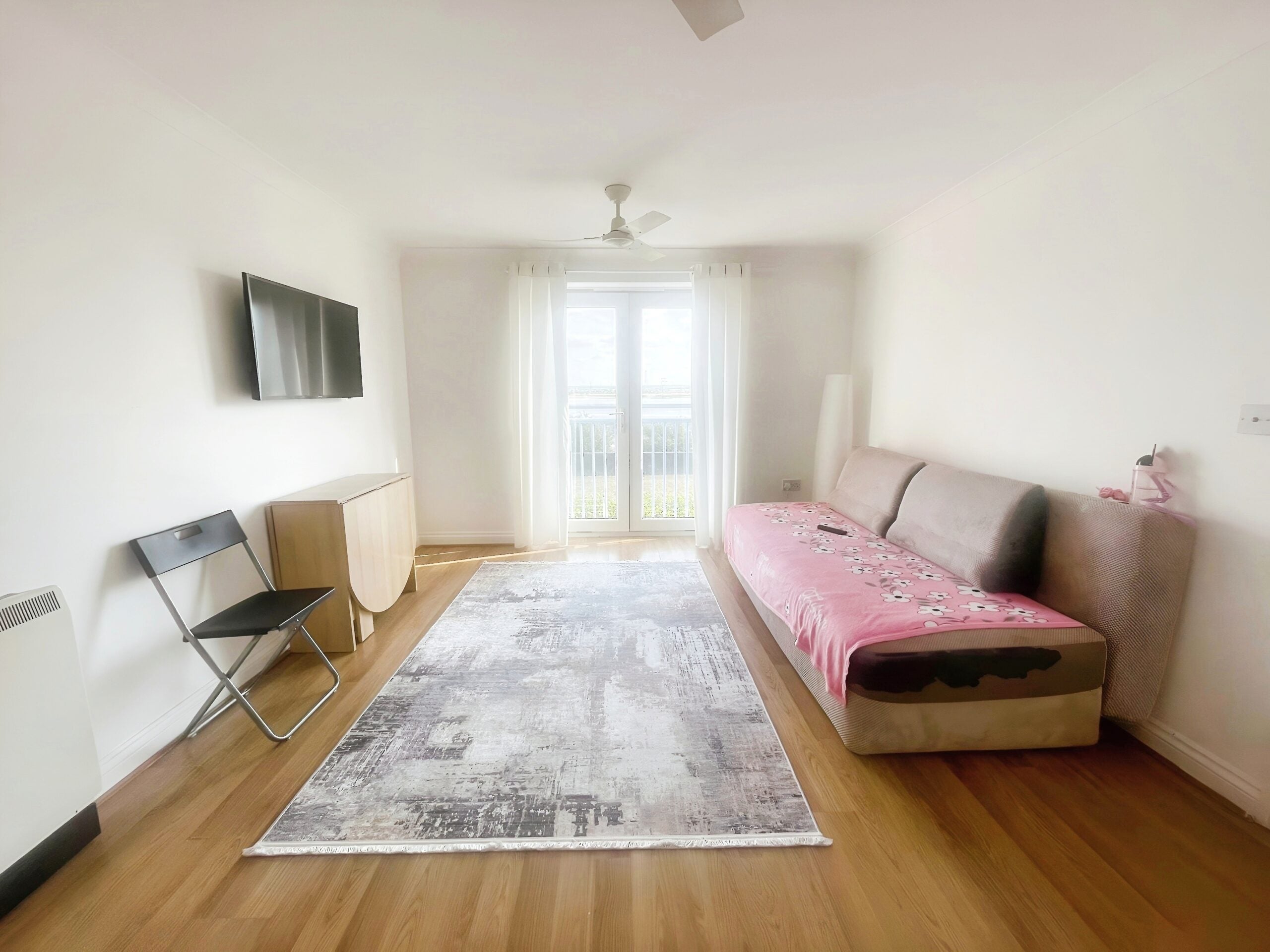 Flat Worthing Close in Grays
