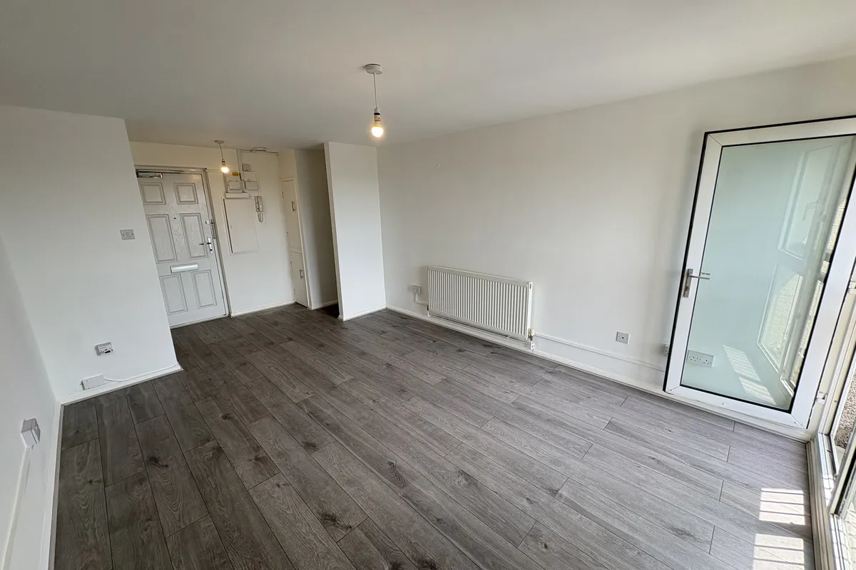 Flat Haydens Road in Harlow