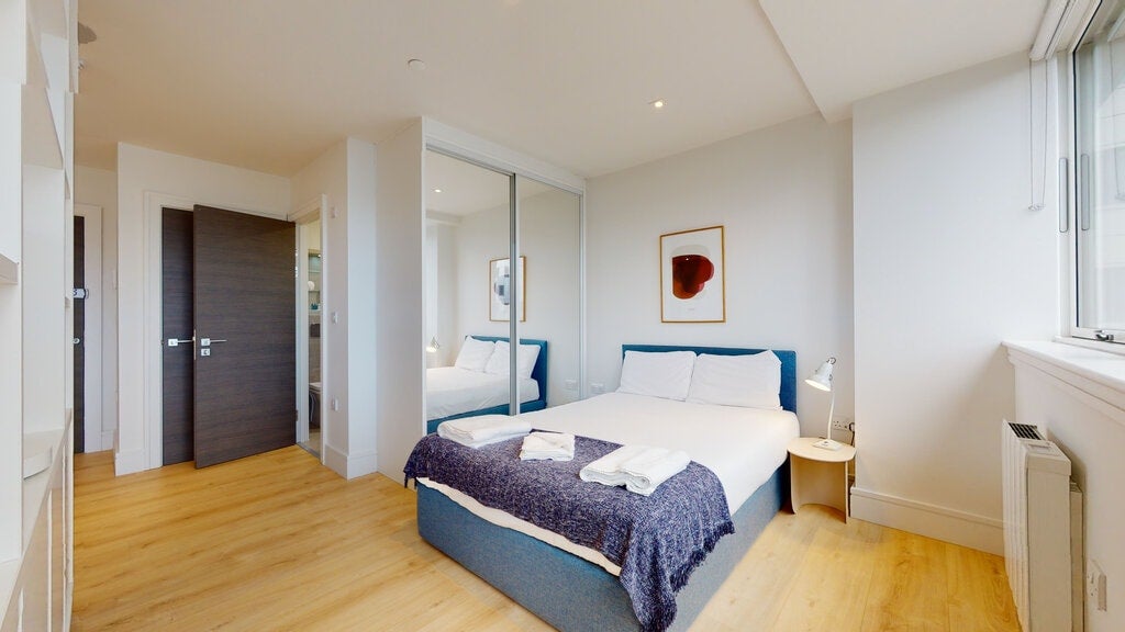 Flat Humphry Repton Lane in Greater London