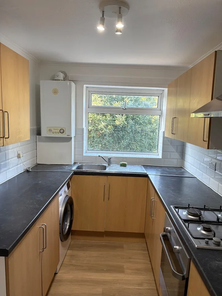 Flat Ruislip Road in Greater London