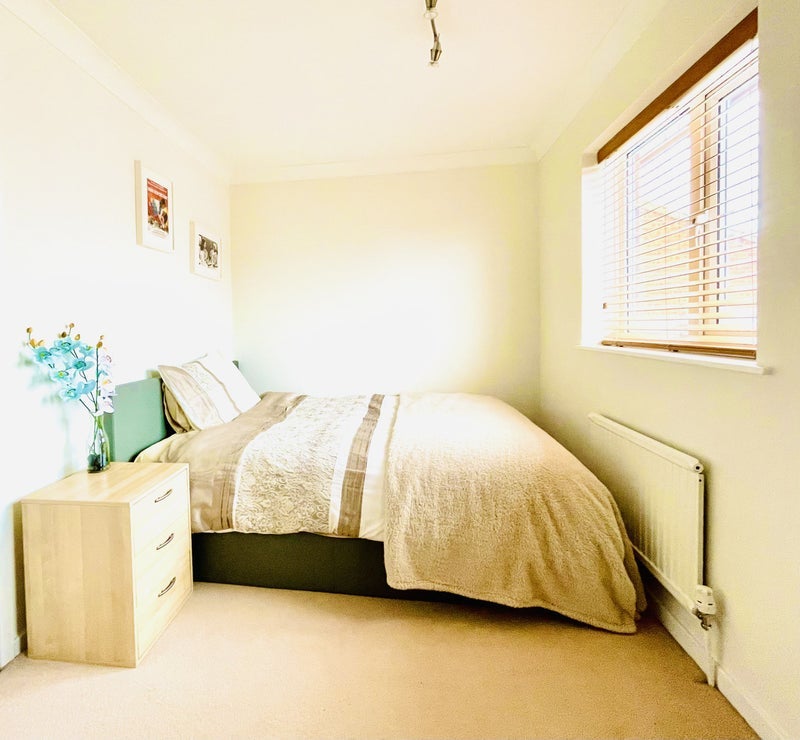 Room Morley Close in Bristol