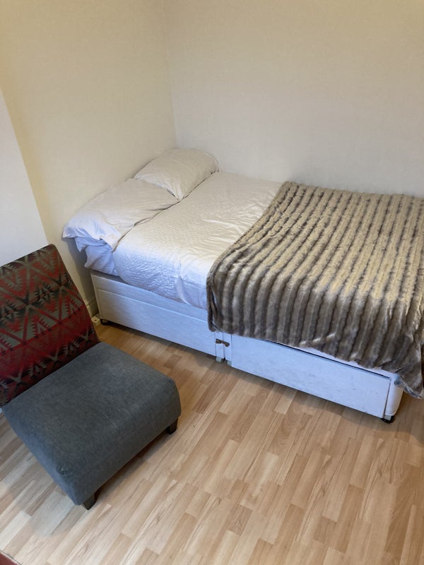Room Elsham Road in Greater London
