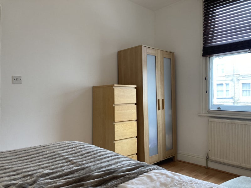 Room Elsham Road in Greater London