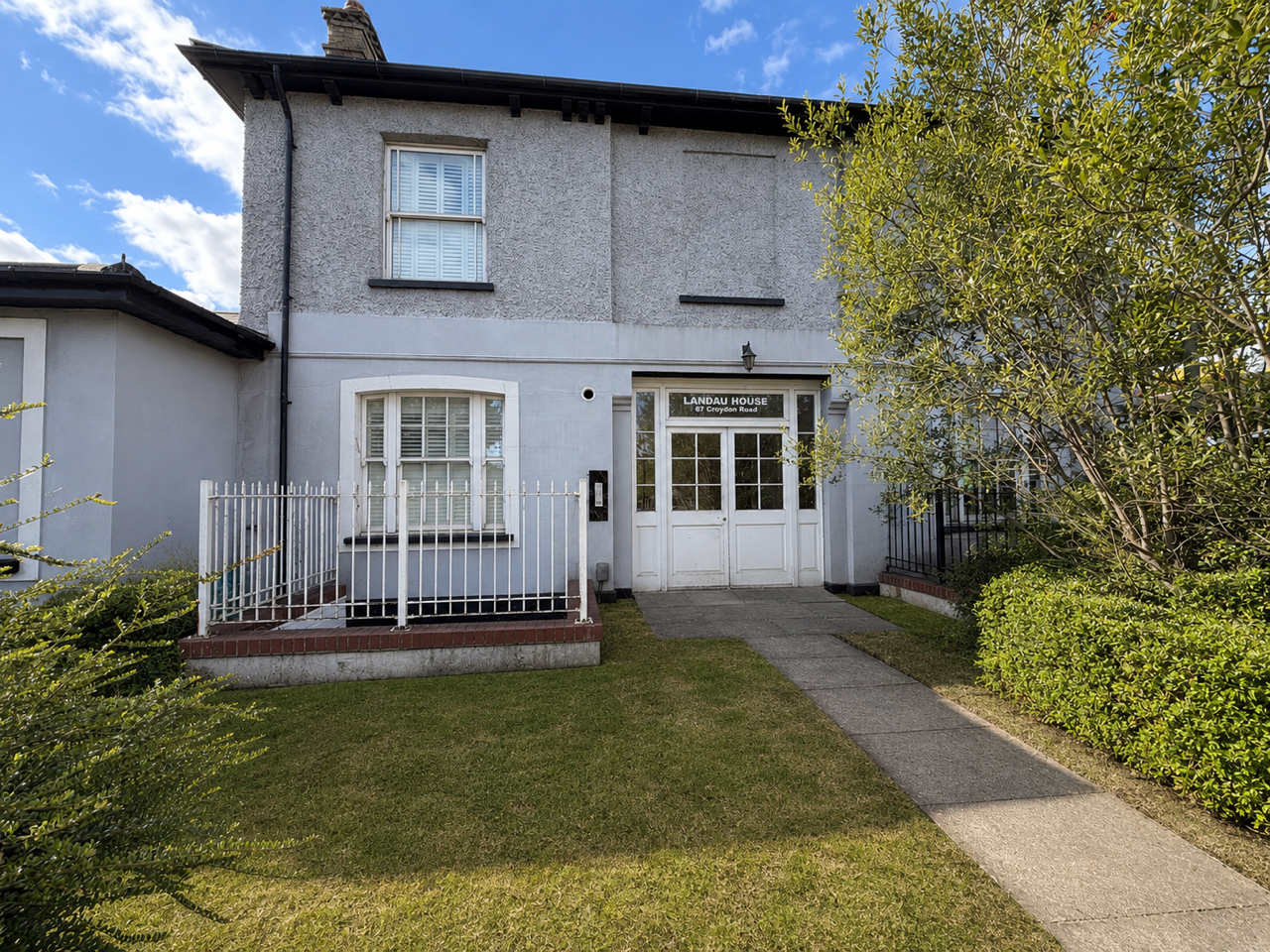 Flat Croydon Road in Greater London