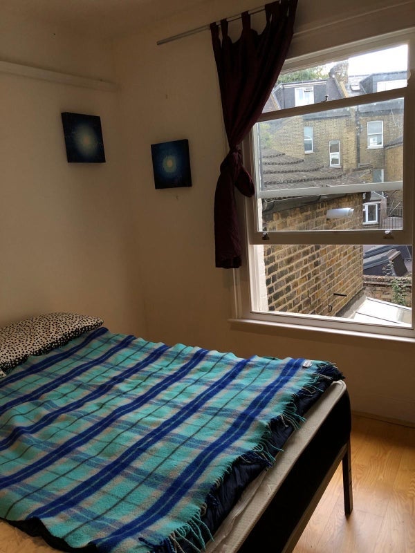 Room Milverton Street in Greater London