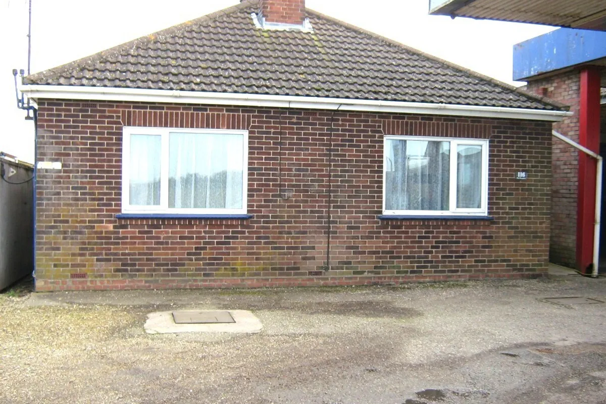 Flat Sutton Road in Fenland District