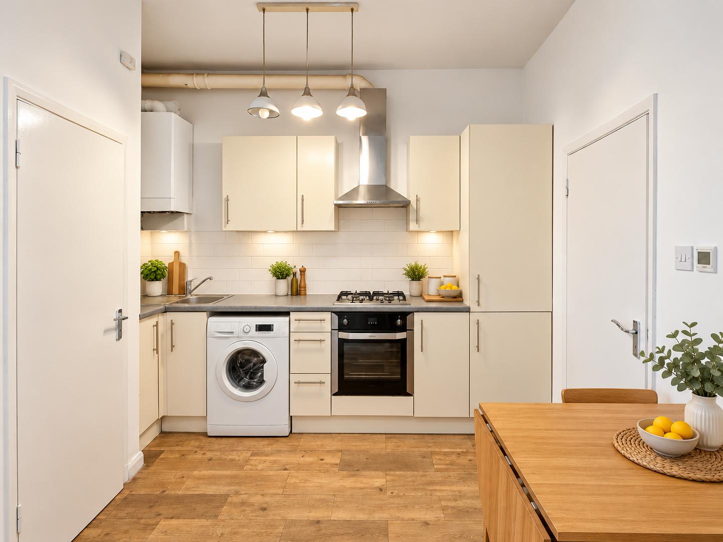 Flat Mears Close in Greater London