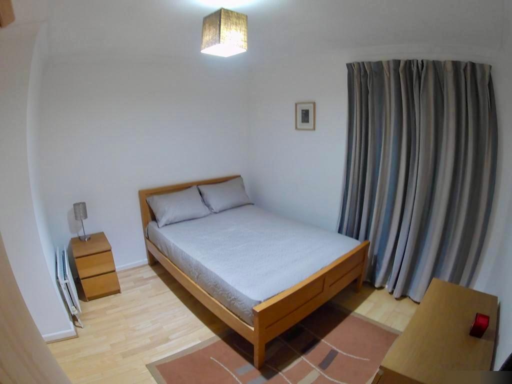 House Newton Place in Greater London