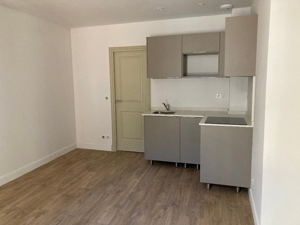Flat Rue des Flottes in Nîmes