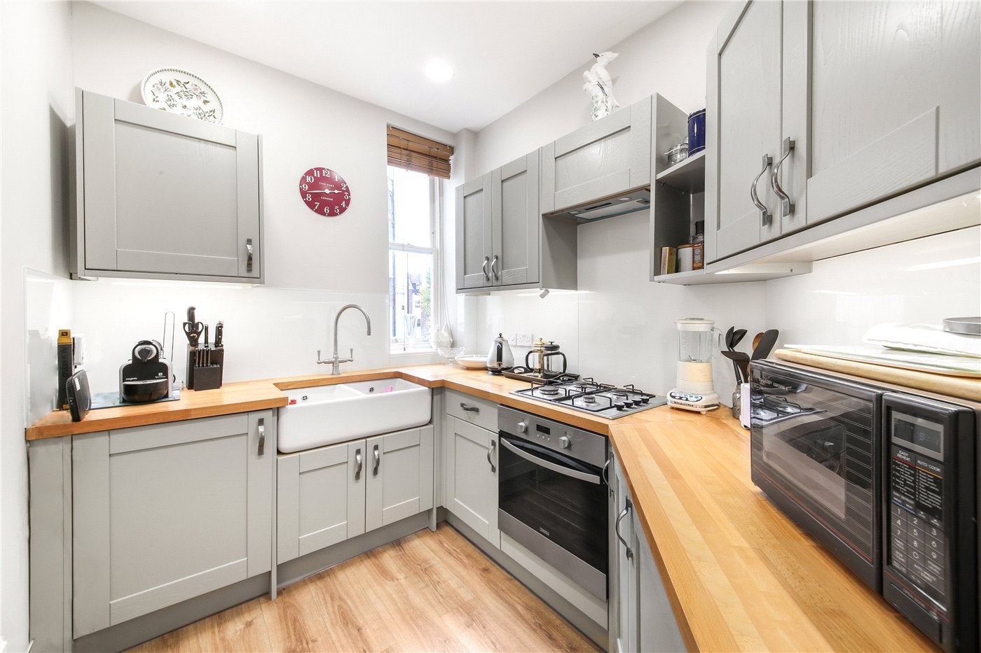 Flat Pembridge Place in Greater London