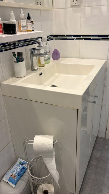 Room Rotherhithe Street in Greater London