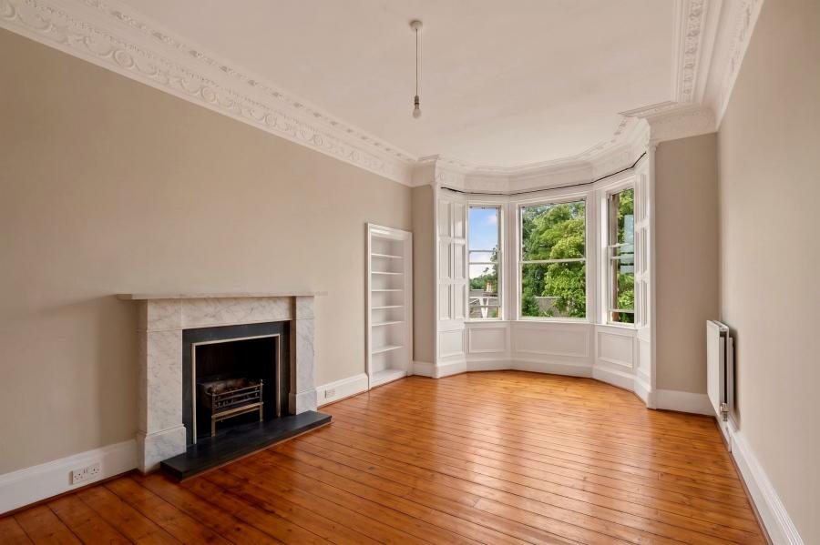 Flat Lixmount Gardens in City of Edinburgh