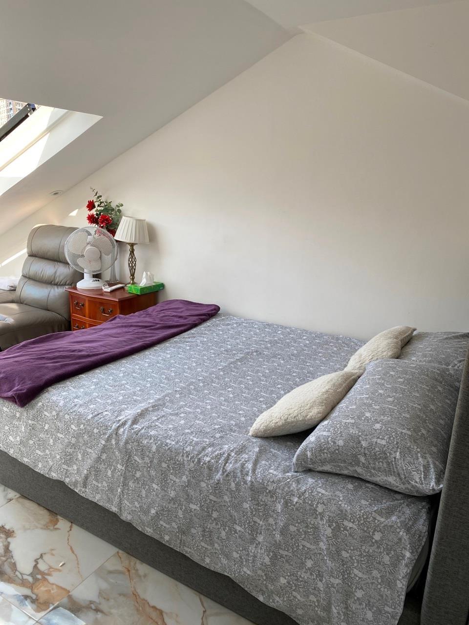 Room Scarborough Street in Greater London