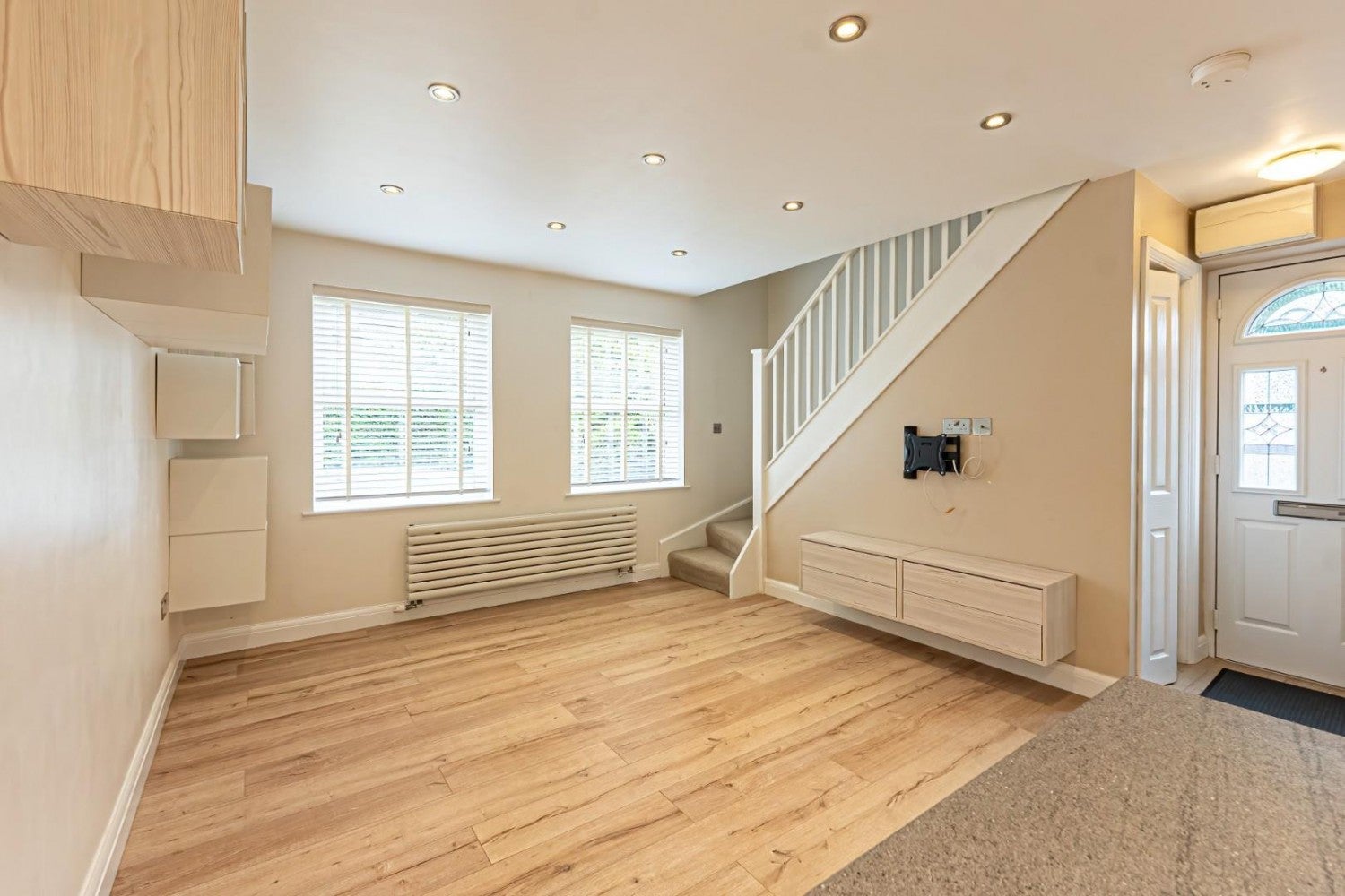 House Lakeside in Dacorum