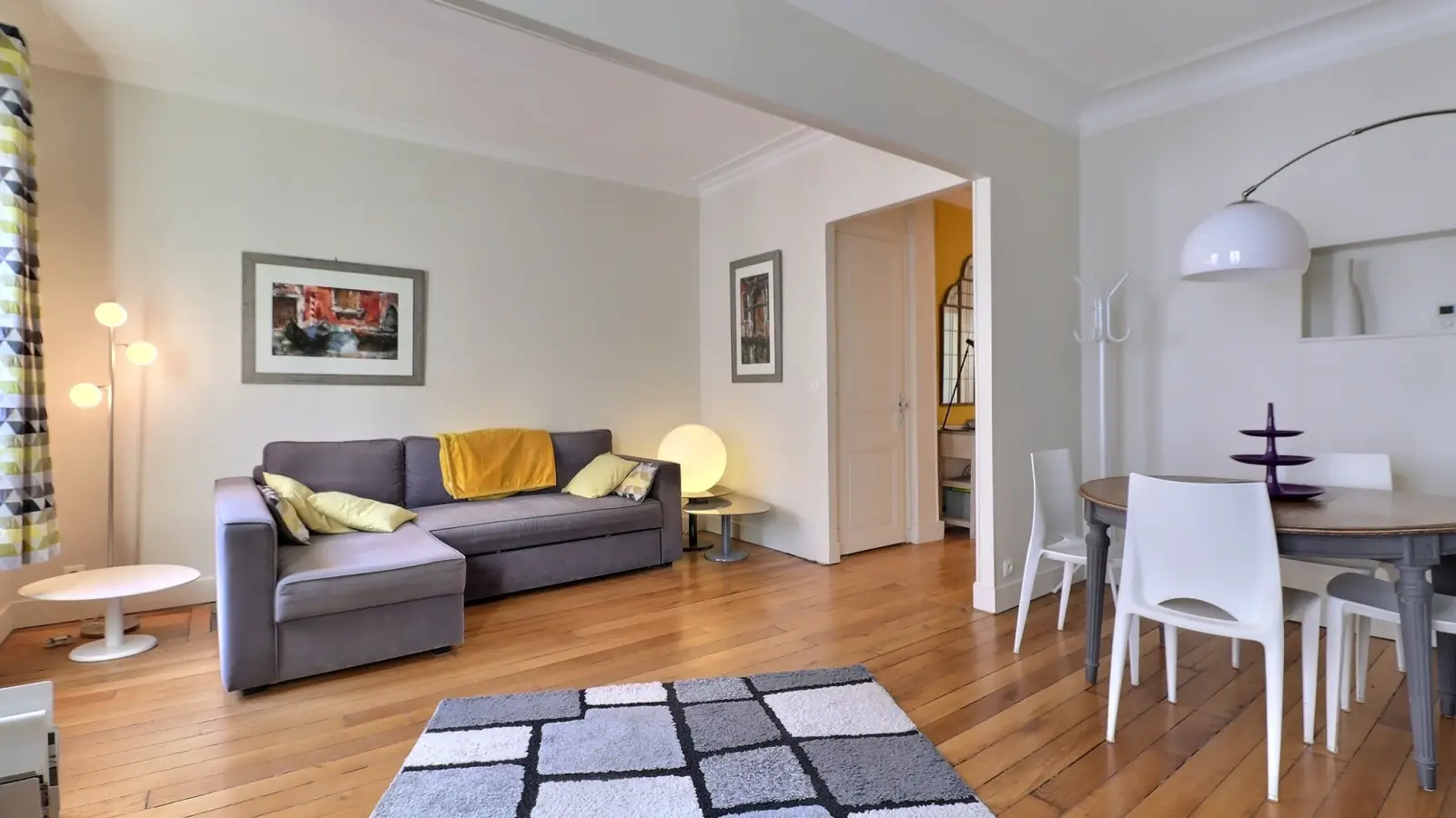 Flat Rue Legendre in Paris