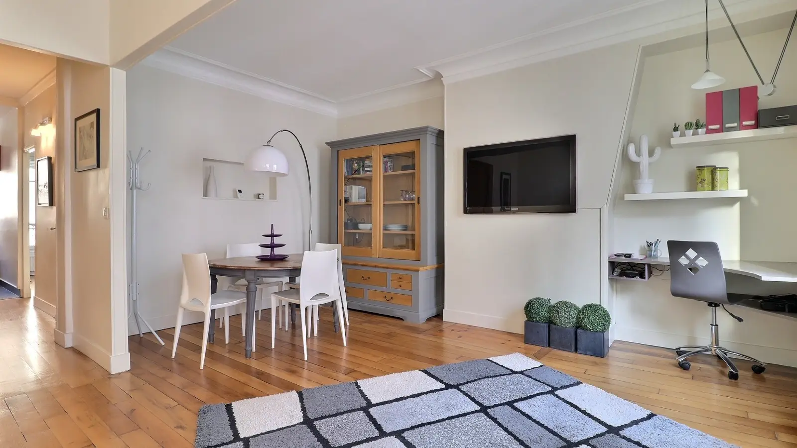 Flat Rue Legendre in Paris