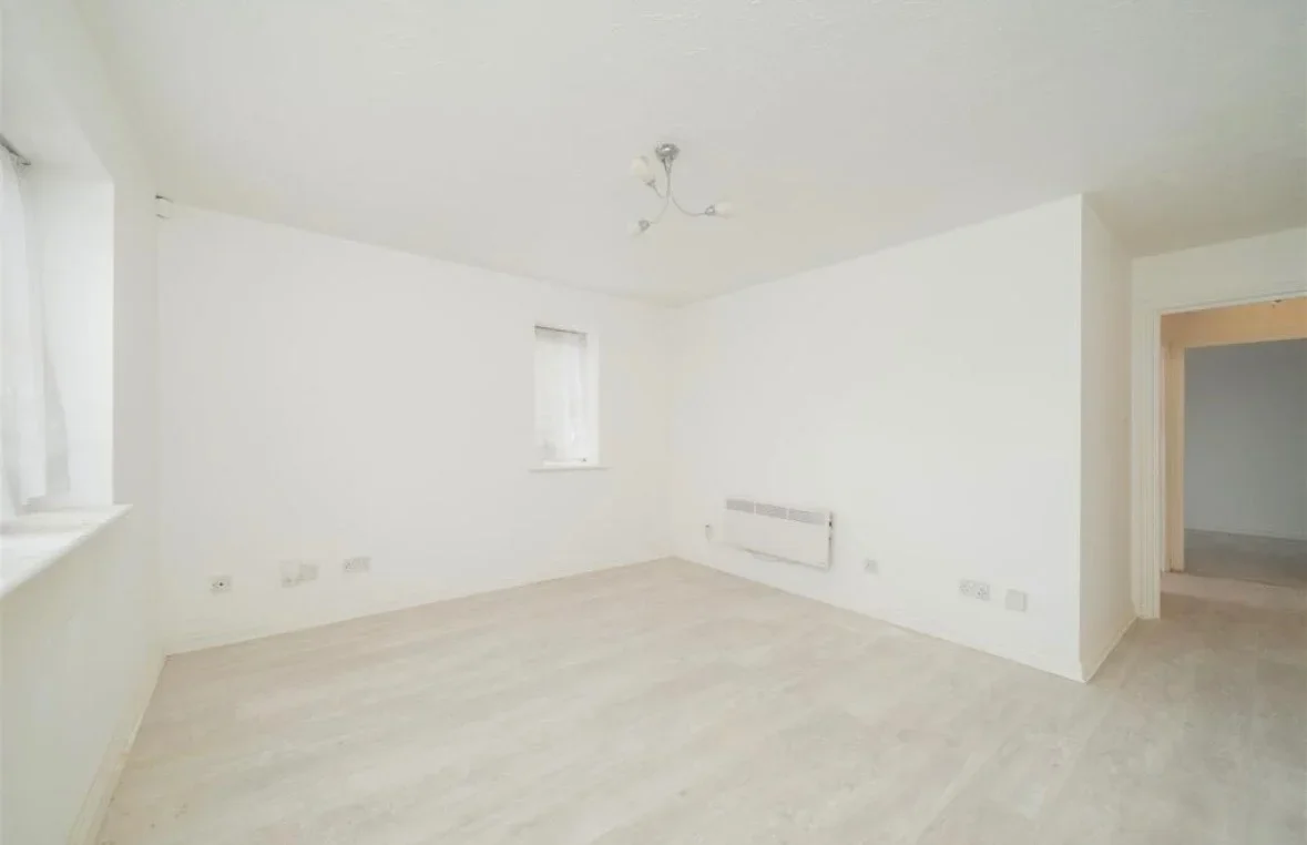 Flat Arncroft Court in Greater London
