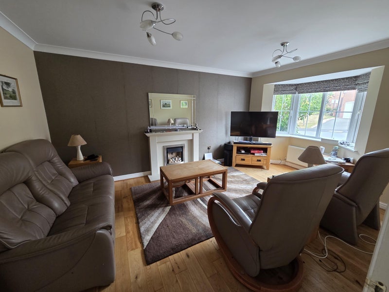 Room Peel Drive in Tamworth
