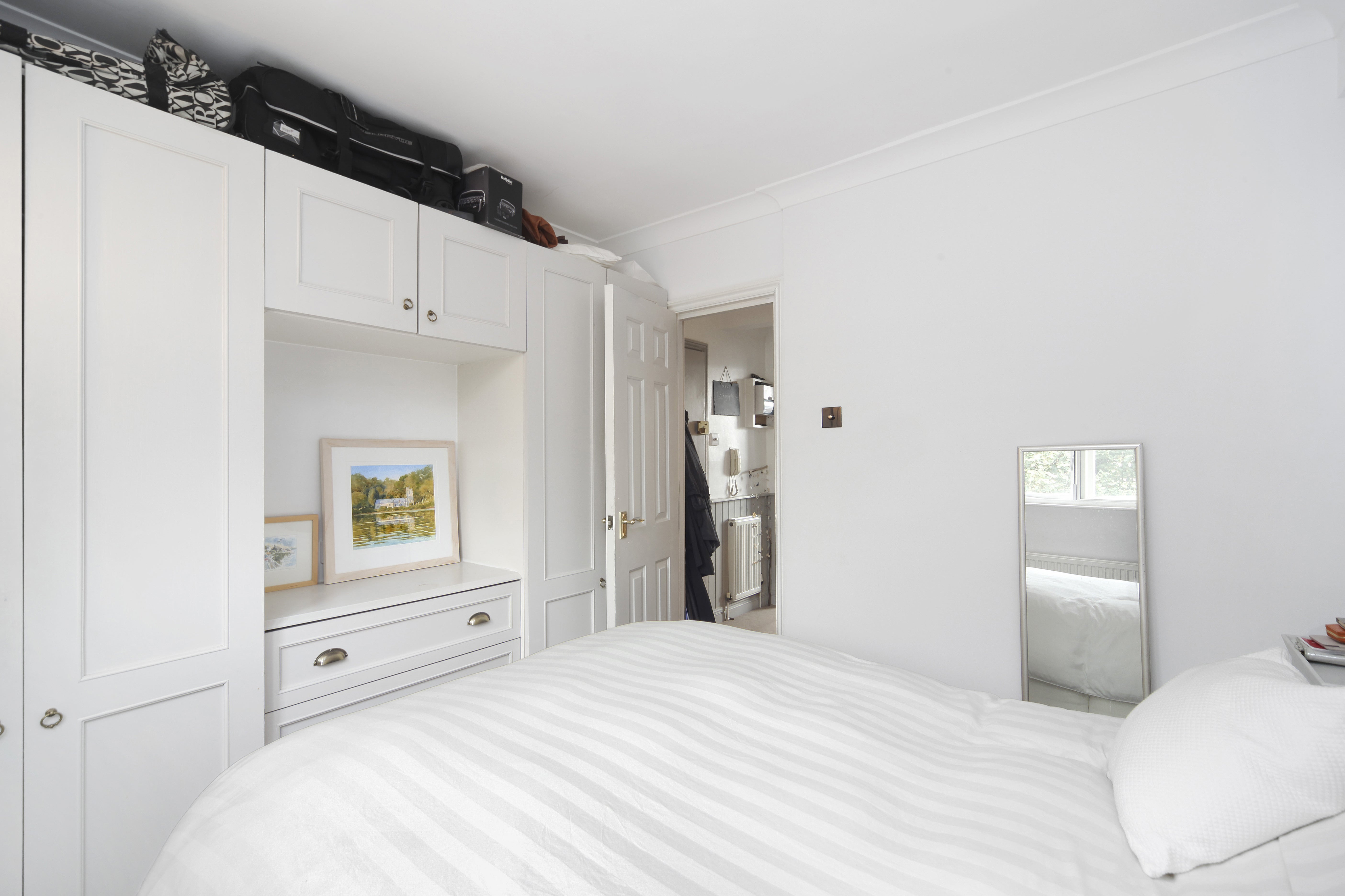 Flat Ebury Street in City of Westminster