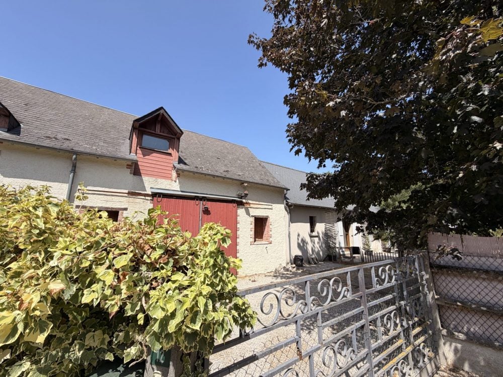 House Route de la Guillonnière in Savonnières