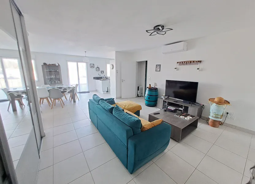 House Route de Juicq in Annepont