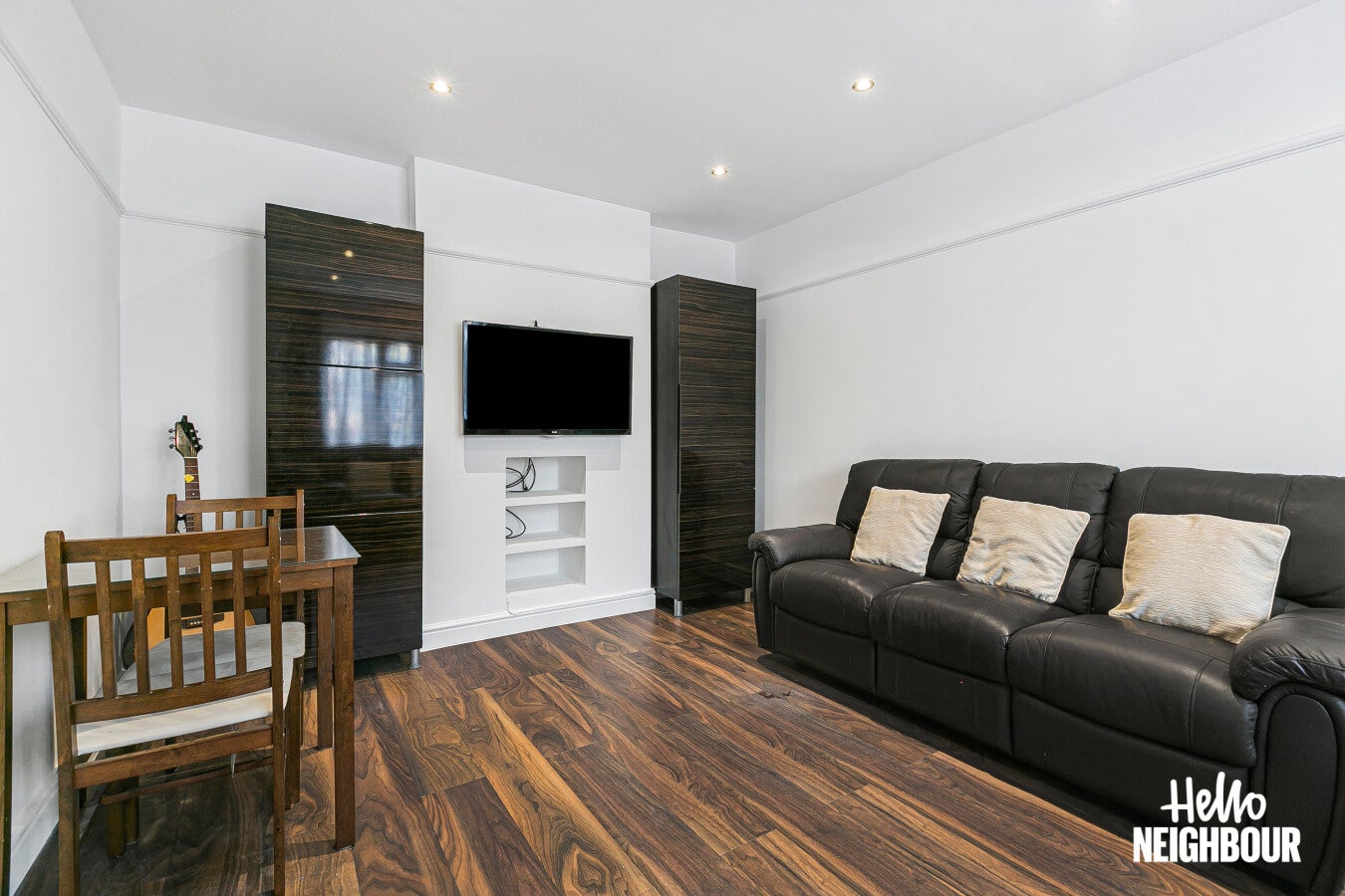 Flat Tamworth Lane in Greater London