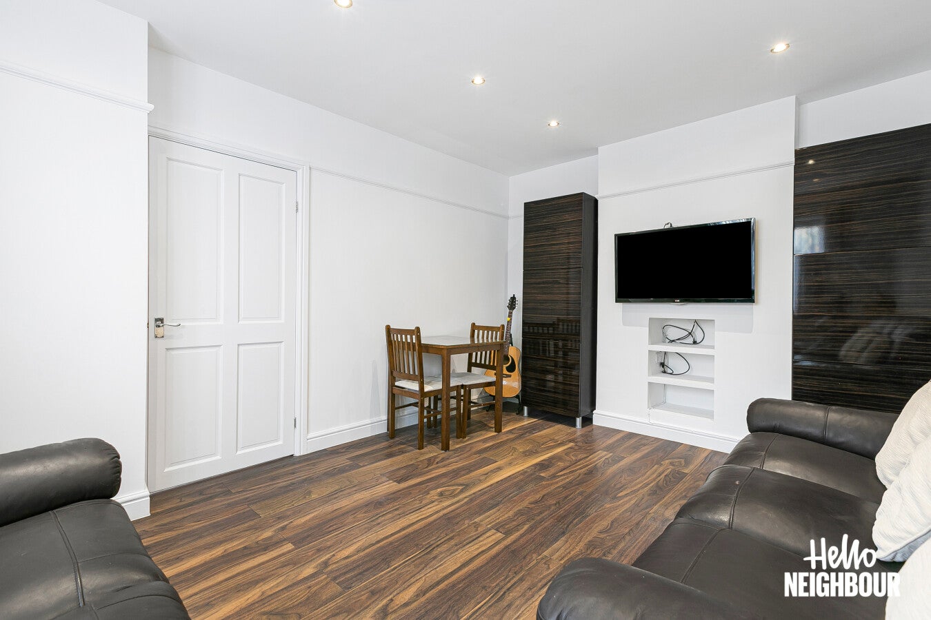 Flat Tamworth Lane in Greater London