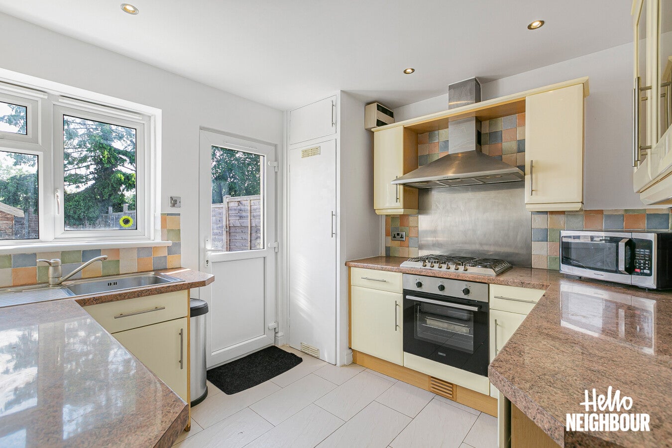 Flat Tamworth Lane in Greater London