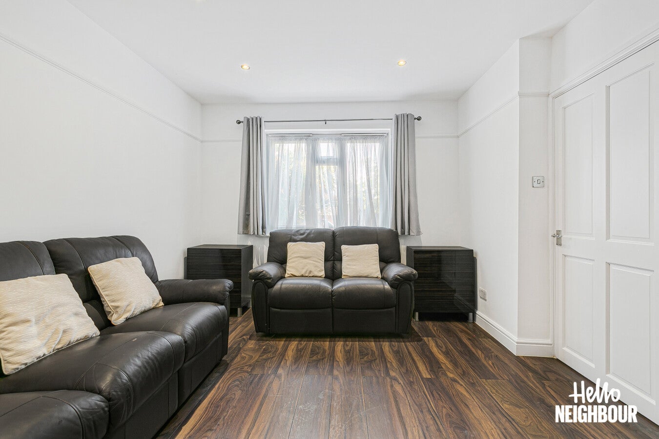 Flat Tamworth Lane in Greater London