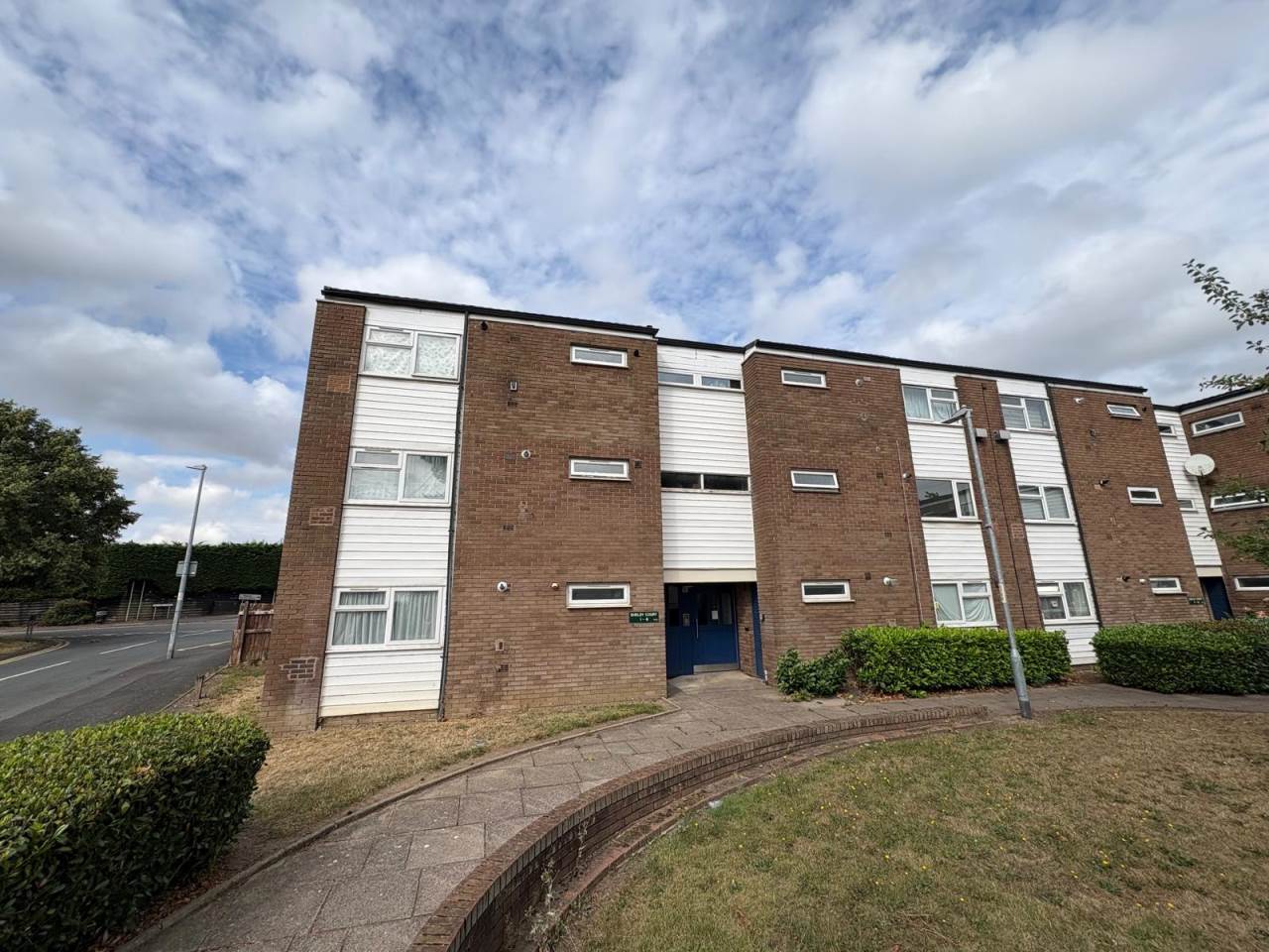 Flat Lichfield Court in Winsford