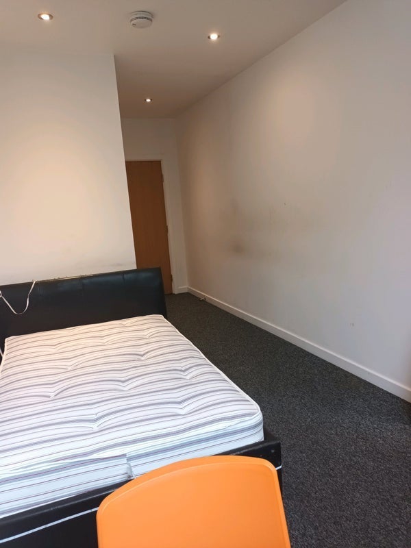 Room London Road in Sheffield