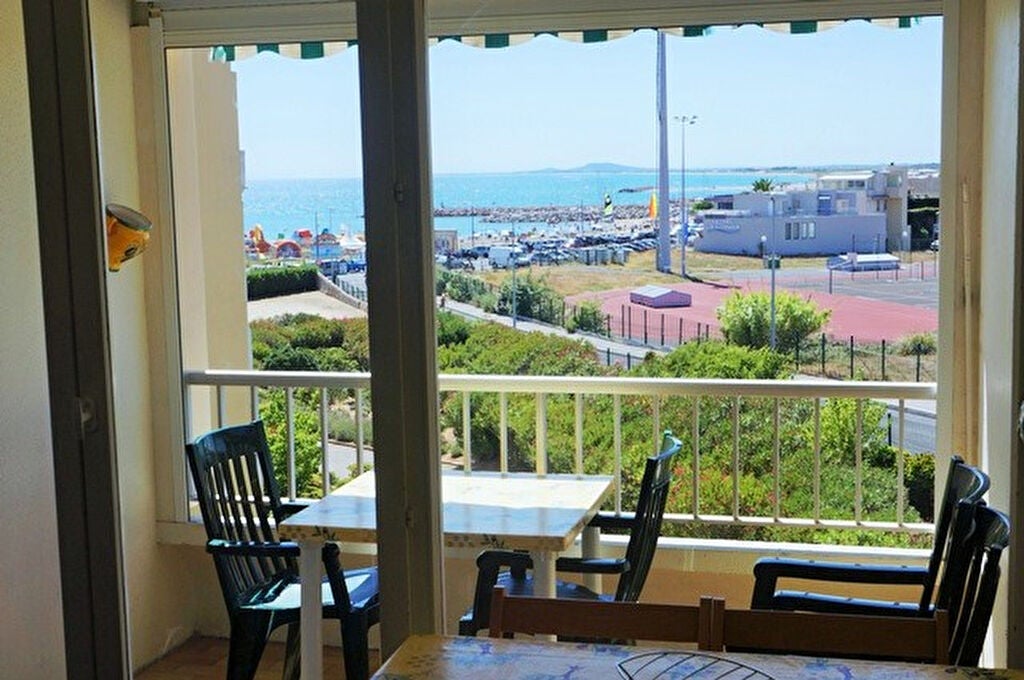 Chambre Boulevard Joliot-Curie à Sète