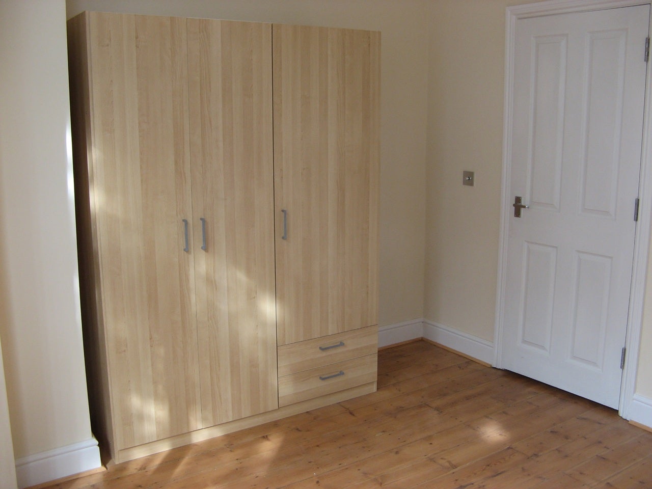 Flat Starling Mews in Greater London