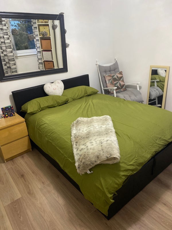 Room Whinbank in Livingston
