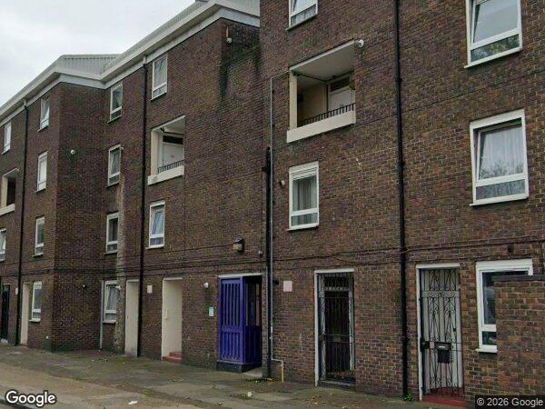 Flat Teviot Street in Greater London
