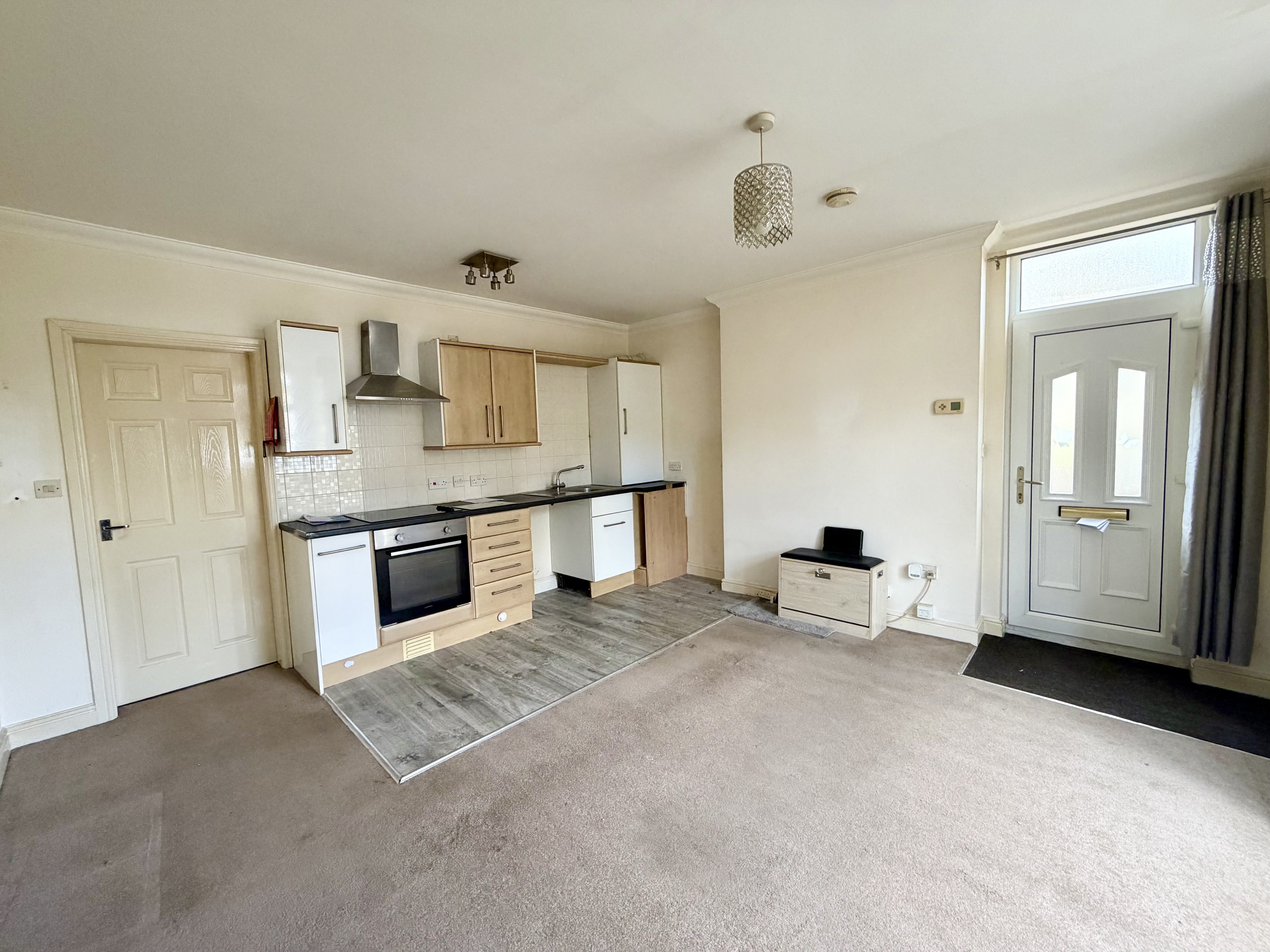 Flat Kensington Place in Burnley