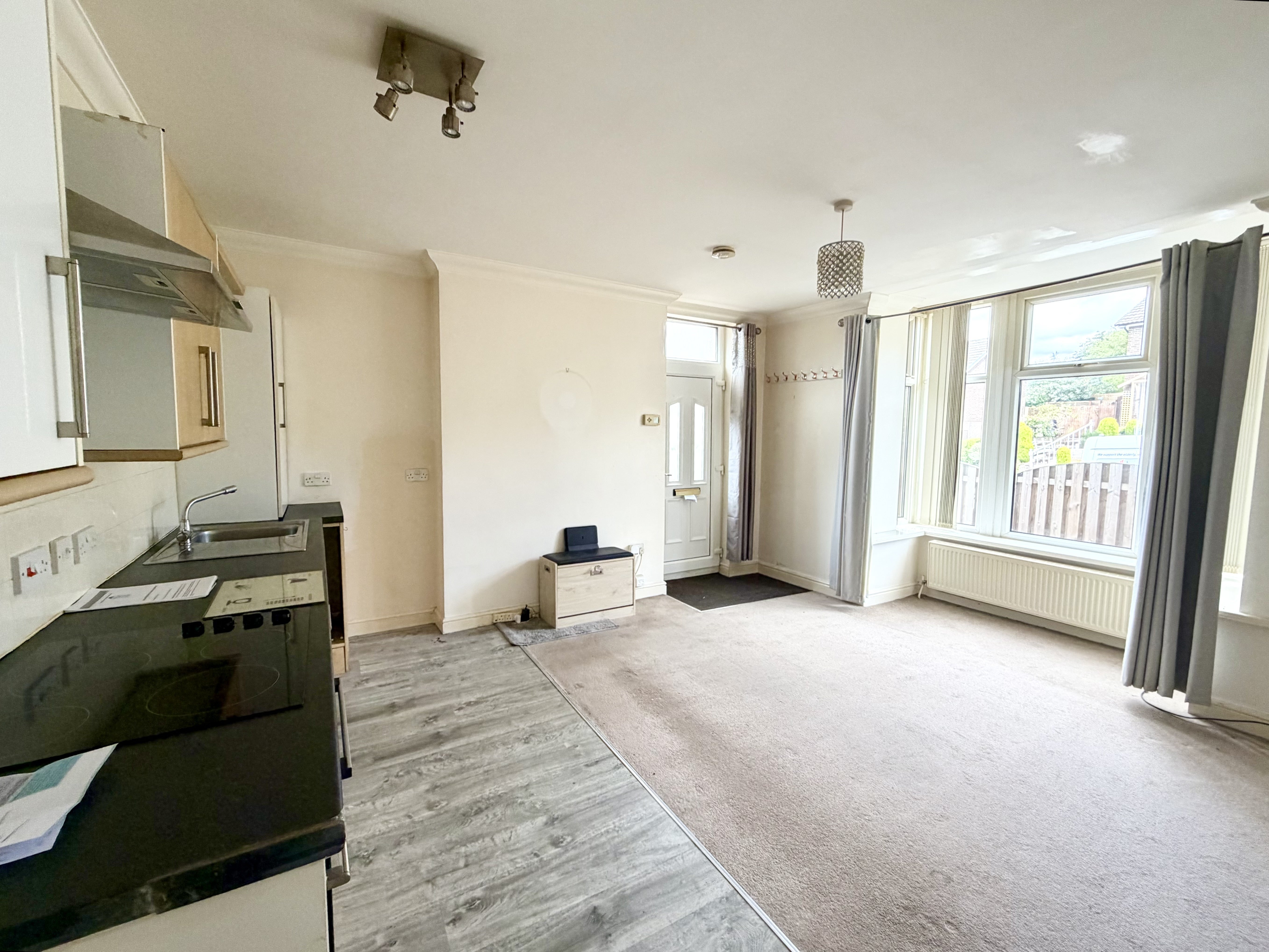 Flat Kensington Place in Burnley