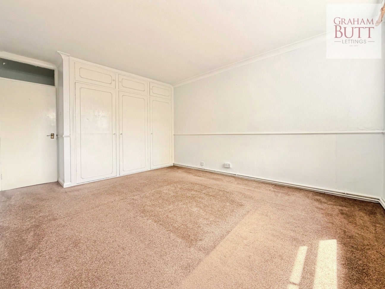 Flat Chatsmore Crescent in Worthing