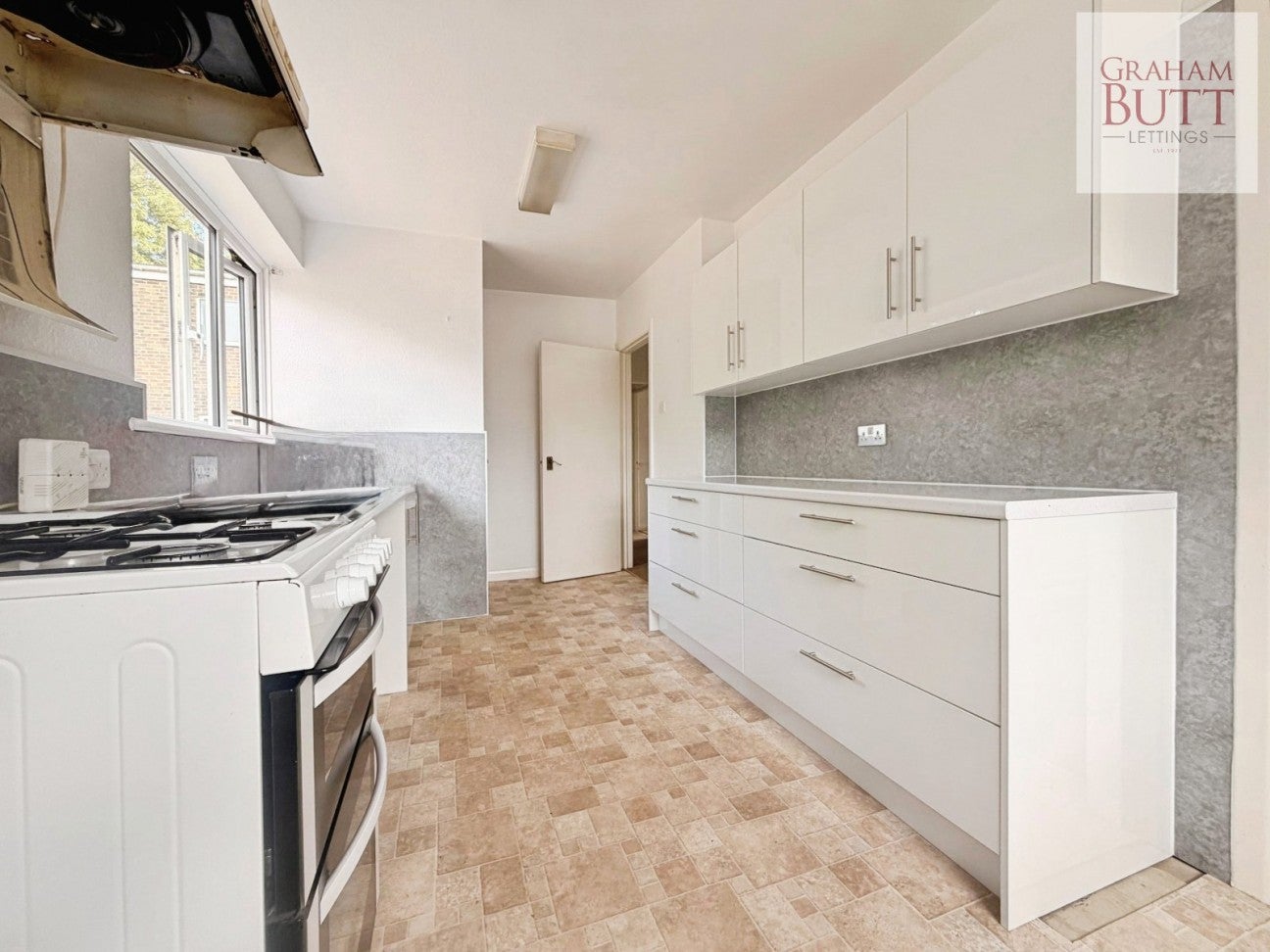 Flat Chatsmore Crescent in Worthing