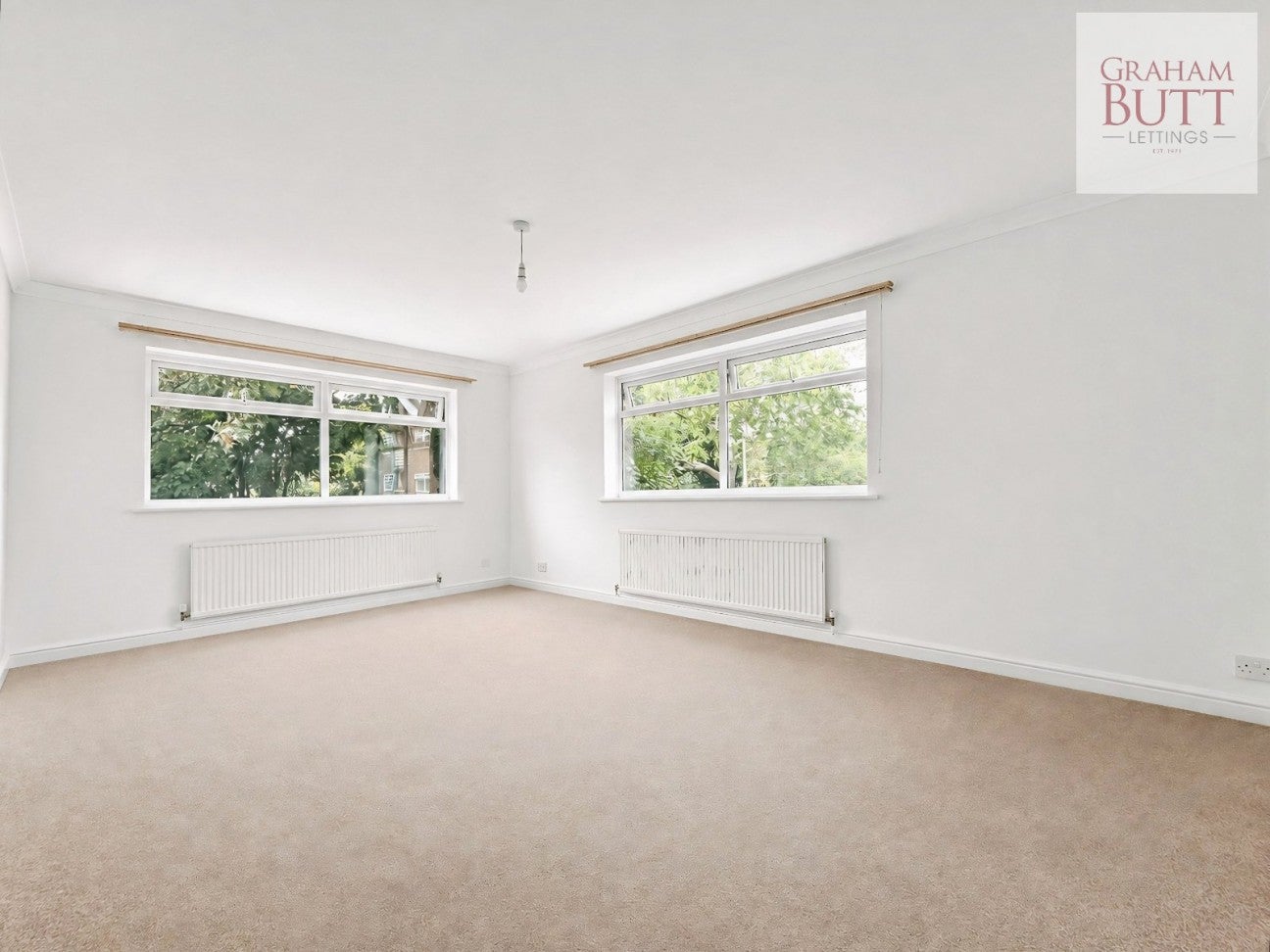 Flat Chatsmore Crescent in Worthing