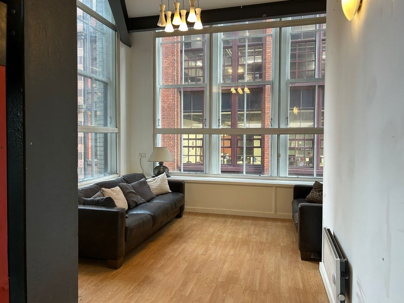 Flat Whitworth Street West in Manchester